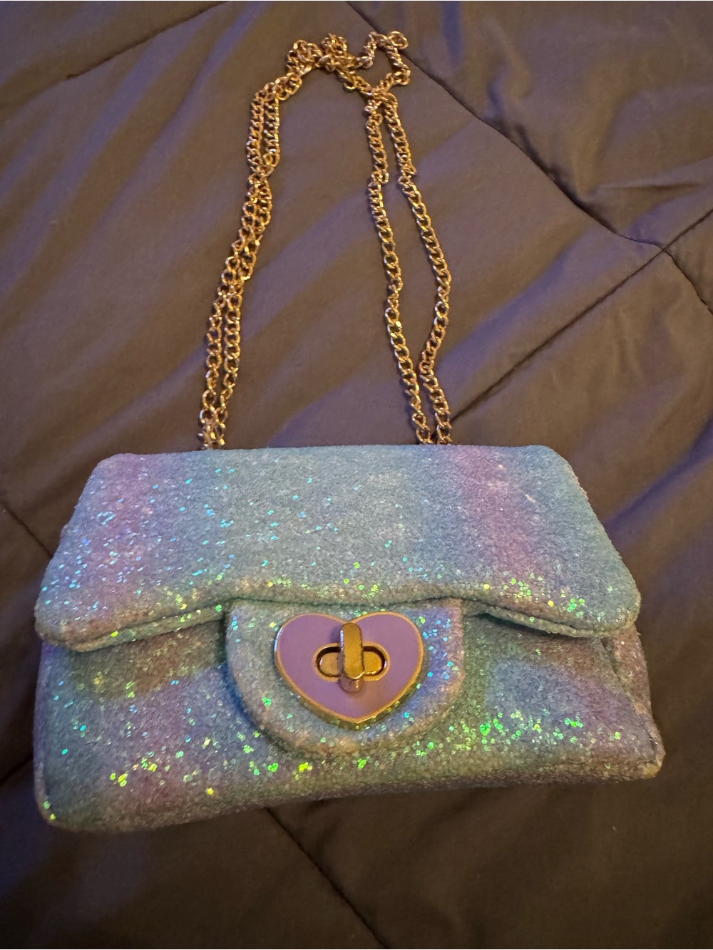 Glitter Heart Lock Crossbody Bag in Iridescent Purple